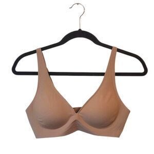 Seamless Lingerie Women's Light Beige Wireless Bra Size L